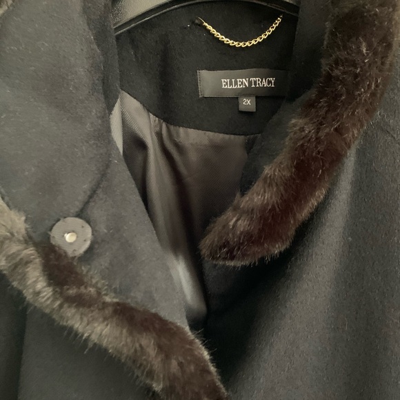 Ellen Tracy Black Wool/Faux Fur Trim Full Length Winter Coat - Picture 5 of 8